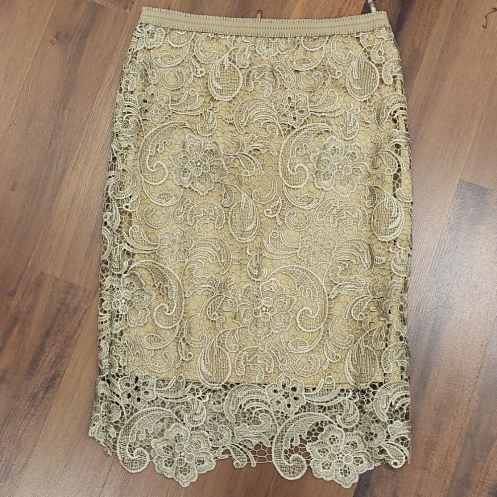 L'ATISTE Beige Lace Midi Skirt